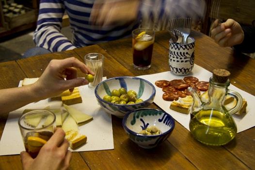 Resultado de imagen de IMAGENES DE LA HORA DEL APERITIVO
