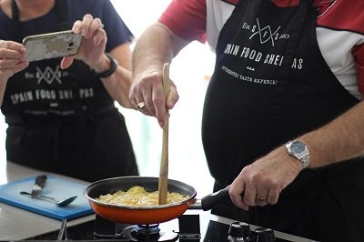 couple cooking class