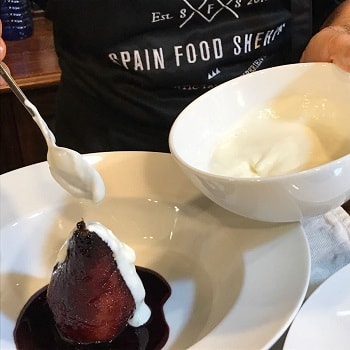 pears with wine dessert