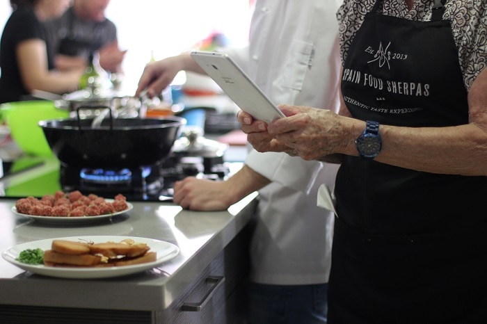 preparing meatballs in almond sauce on our cooking classes in malaga