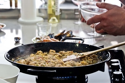 paella cooking class malaga