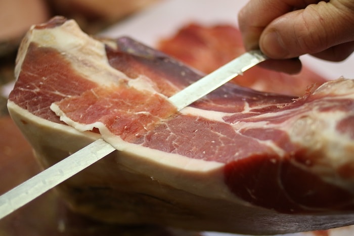 The Ultimate Iberian Ham Guide How To Select The Right Jamon Iberico