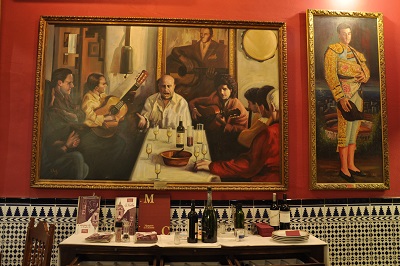 history and tradition tapas tour chinitas restaurant malaga