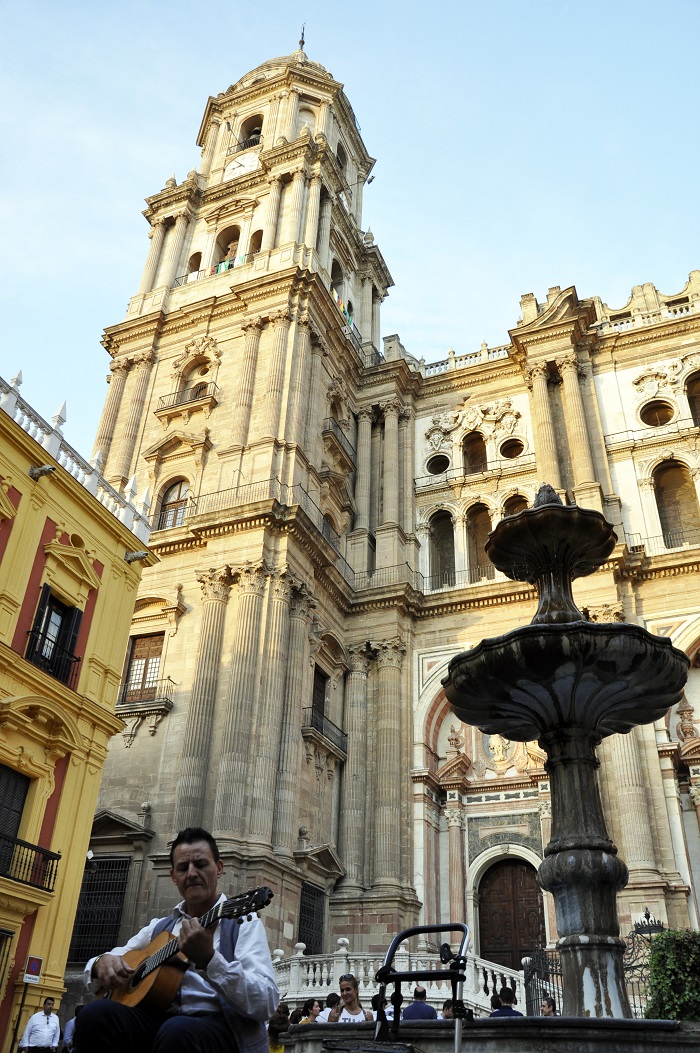 cathedral and palace malaga