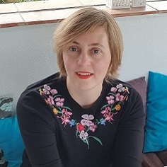 Molly Molly city manager granada