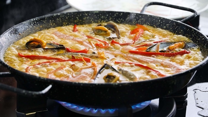 Ultimate Guide to Paella Pans