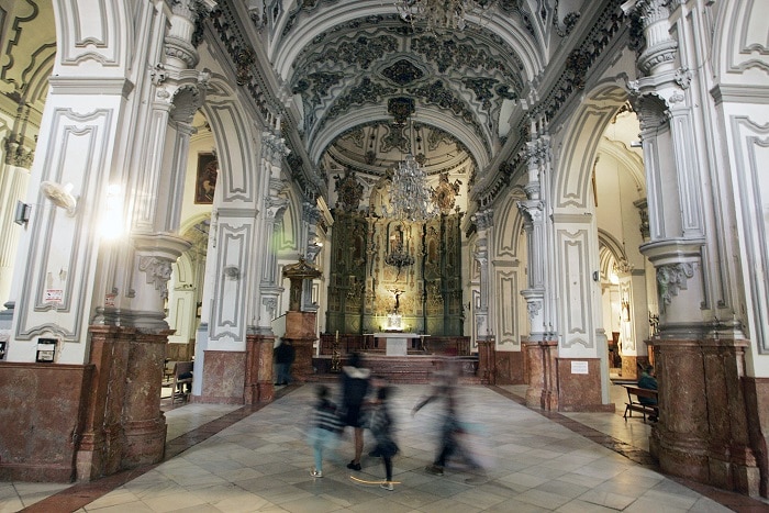 iglesia de santiago malaga -picasso