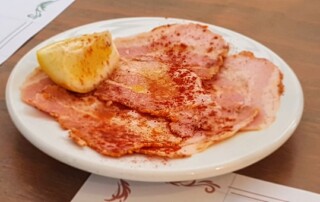 chicharrones de cádiz with paprika and lemon